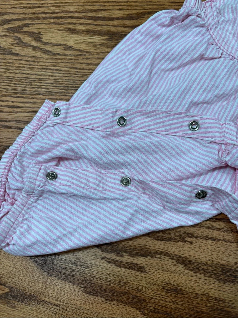 Vintage OshKosh B'gosh Baby Denim Bubble Romper Overalls Pink White 6-9 month